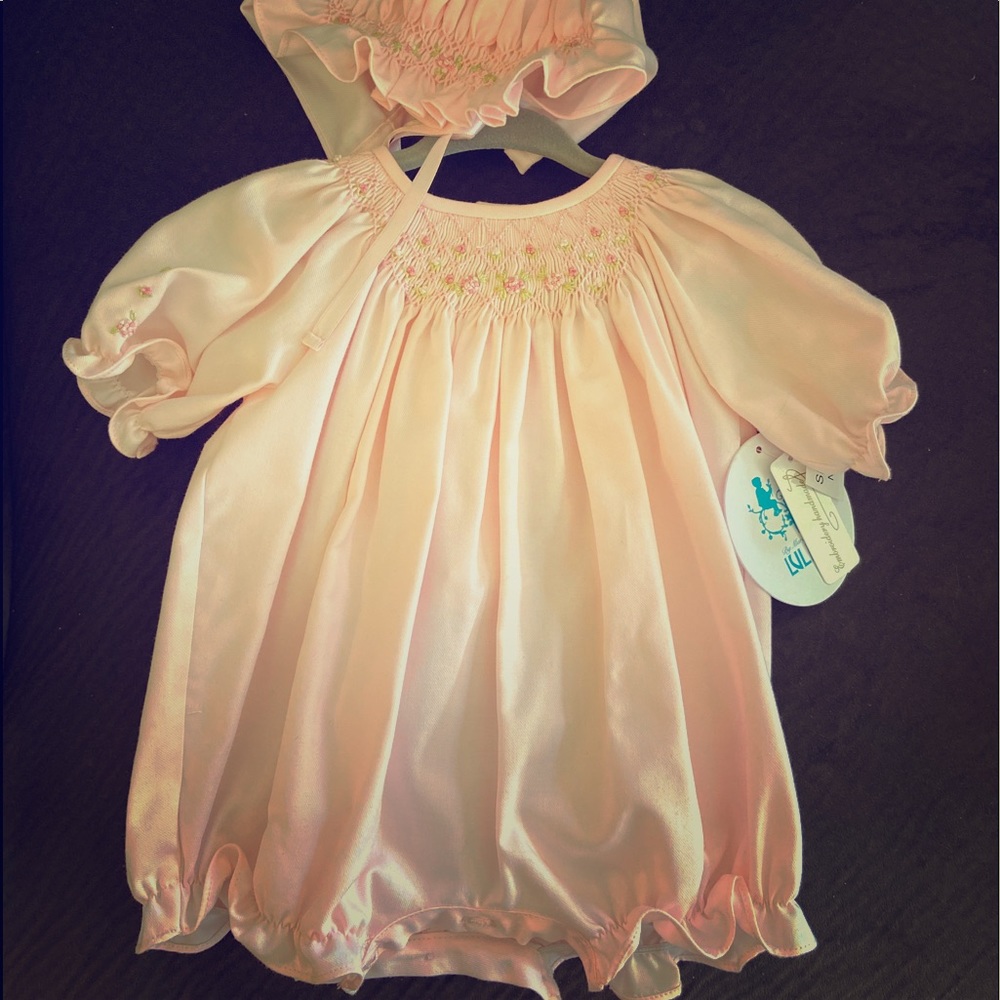 Smocked newborn bubble